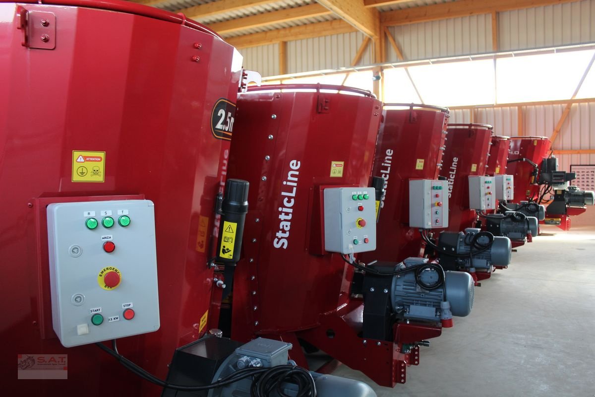 Futtermischwagen del tipo Sonstige Burkon-Euromilk-Celikel-Elektromischer, Neumaschine In Eberschwang (Immagine 1)