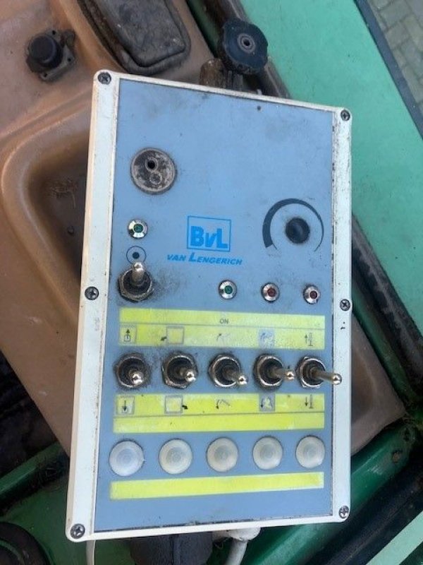 Futtermischwagen des Typs Sonstige BvL V-MIX 12 LS, Gebrauchtmaschine in Lunteren (Bild 2)