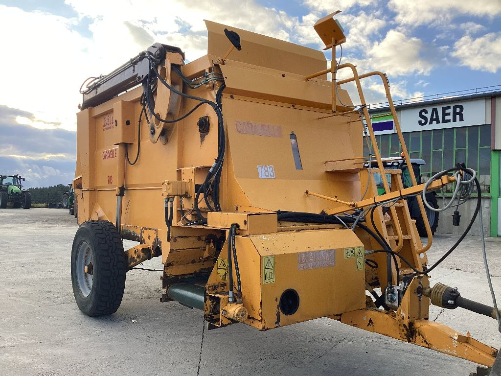 Futtermischwagen del tipo Sonstige CARAVELLE 783, Gebrauchtmaschine In AUMONT AUBRAC (Immagine 8)