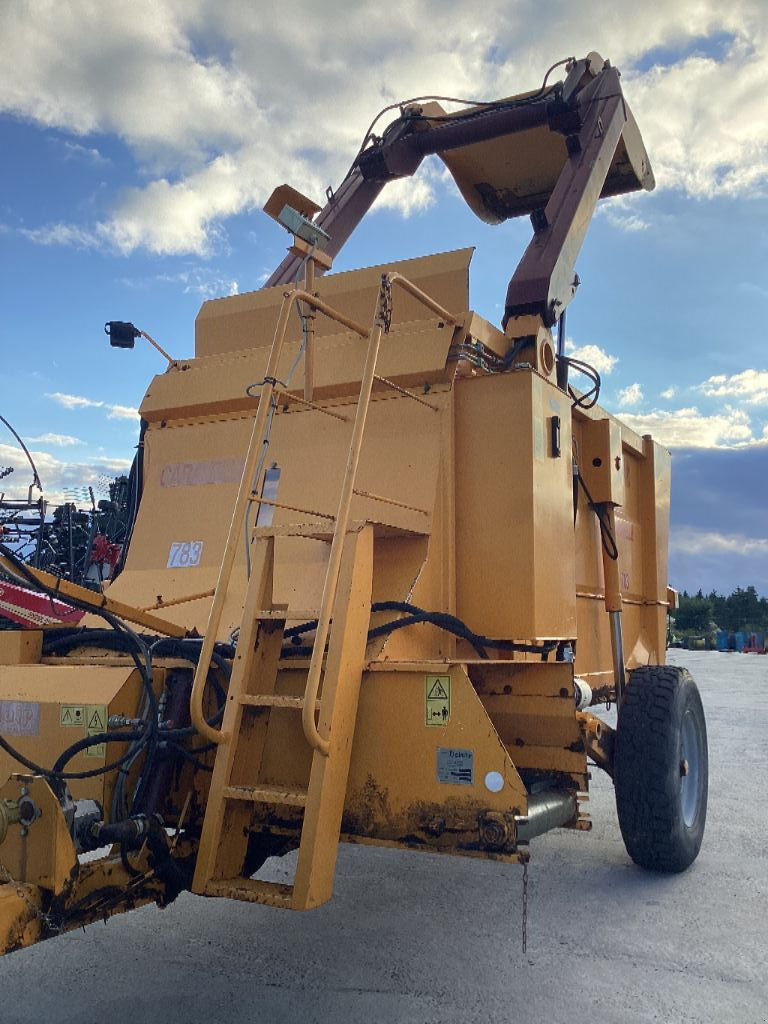 Futtermischwagen del tipo Sonstige CARAVELLE 783, Gebrauchtmaschine In AUMONT AUBRAC (Immagine 6)