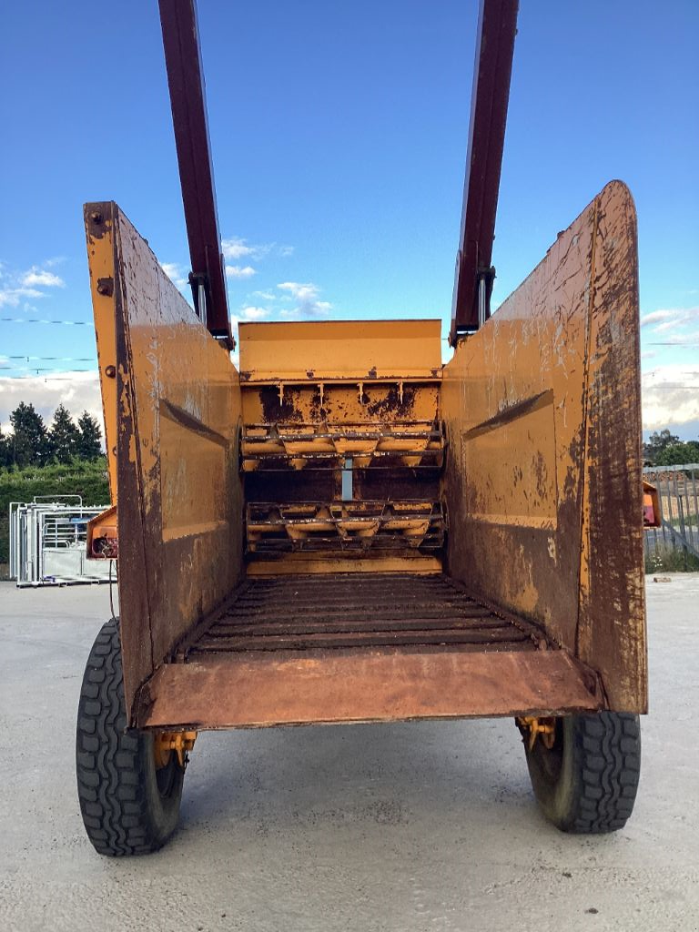 Futtermischwagen del tipo Sonstige CARAVELLE 783, Gebrauchtmaschine In AUMONT AUBRAC (Immagine 4)