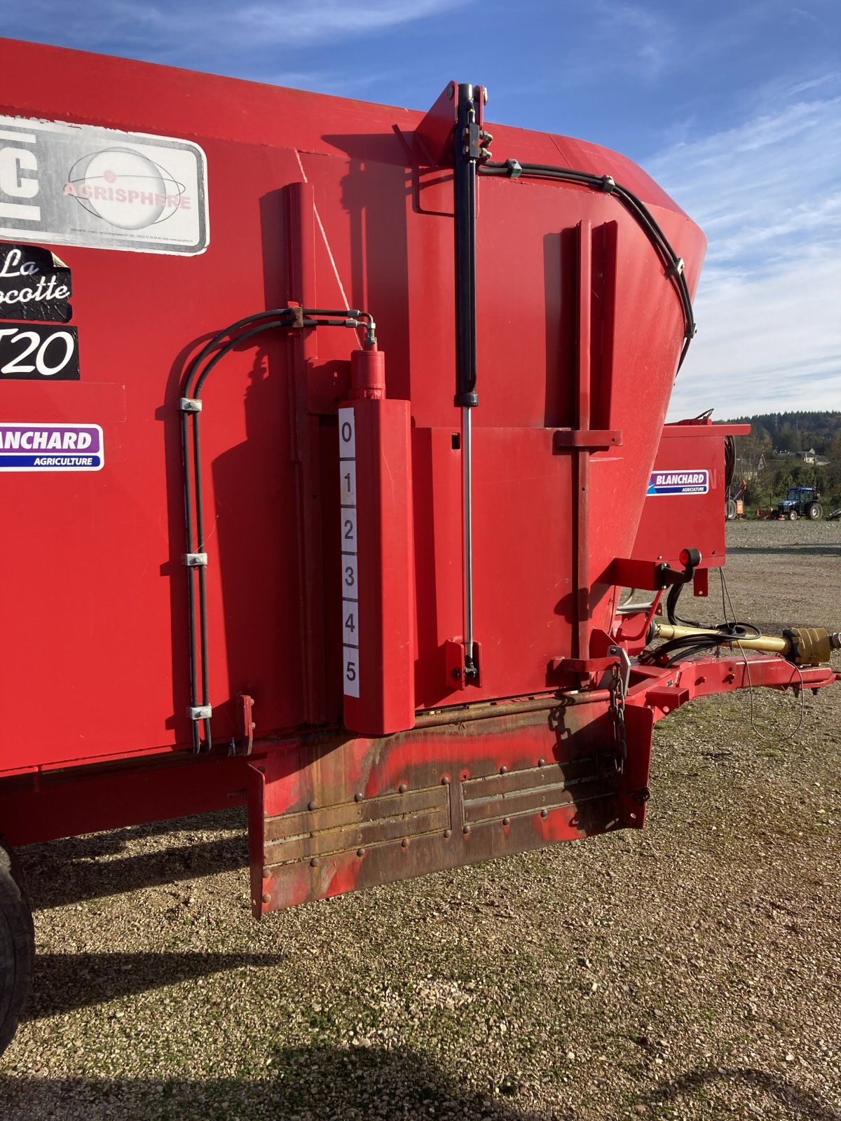 Futtermischwagen des Typs Sonstige COCOTTE T20, Gebrauchtmaschine in CINTHEAUX (Bild 4)
