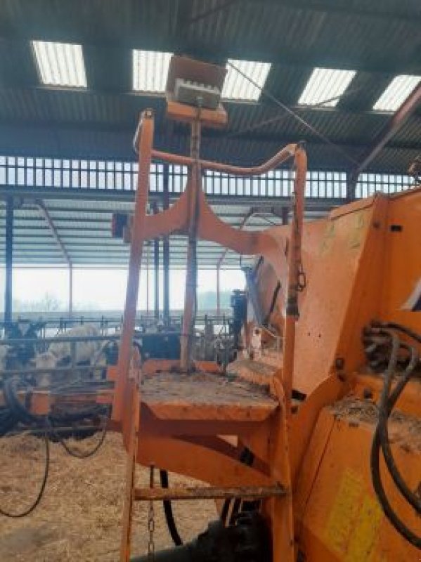 Futtermischwagen του τύπου Sonstige COMET 838, Gebrauchtmaschine σε Belleville sur Meuse (Φωτογραφία 11)