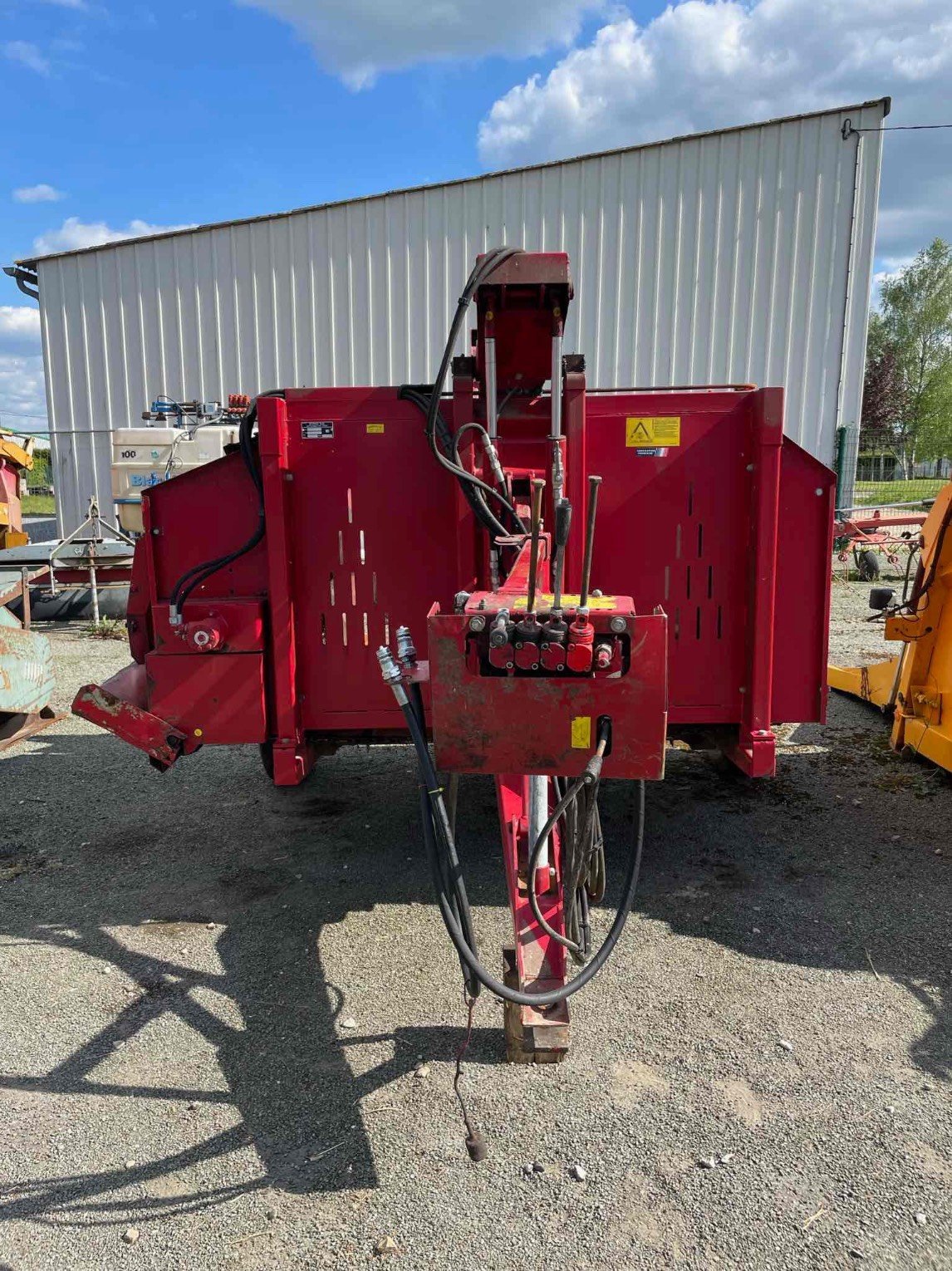 Futtermischwagen tipa Sonstige Désileuse 2500 2500 Gyrax, Gebrauchtmaschine u SAINT CLAIR SUR ELLE (Slika 2)