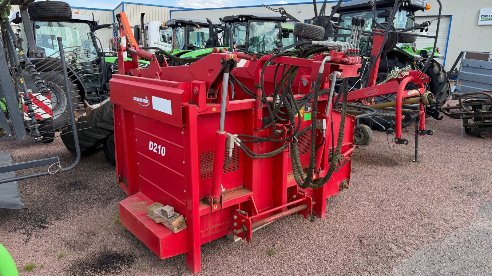 Futtermischwagen van het type Sonstige D210, Gebrauchtmaschine in LA SOUTERRAINE (Foto 8)