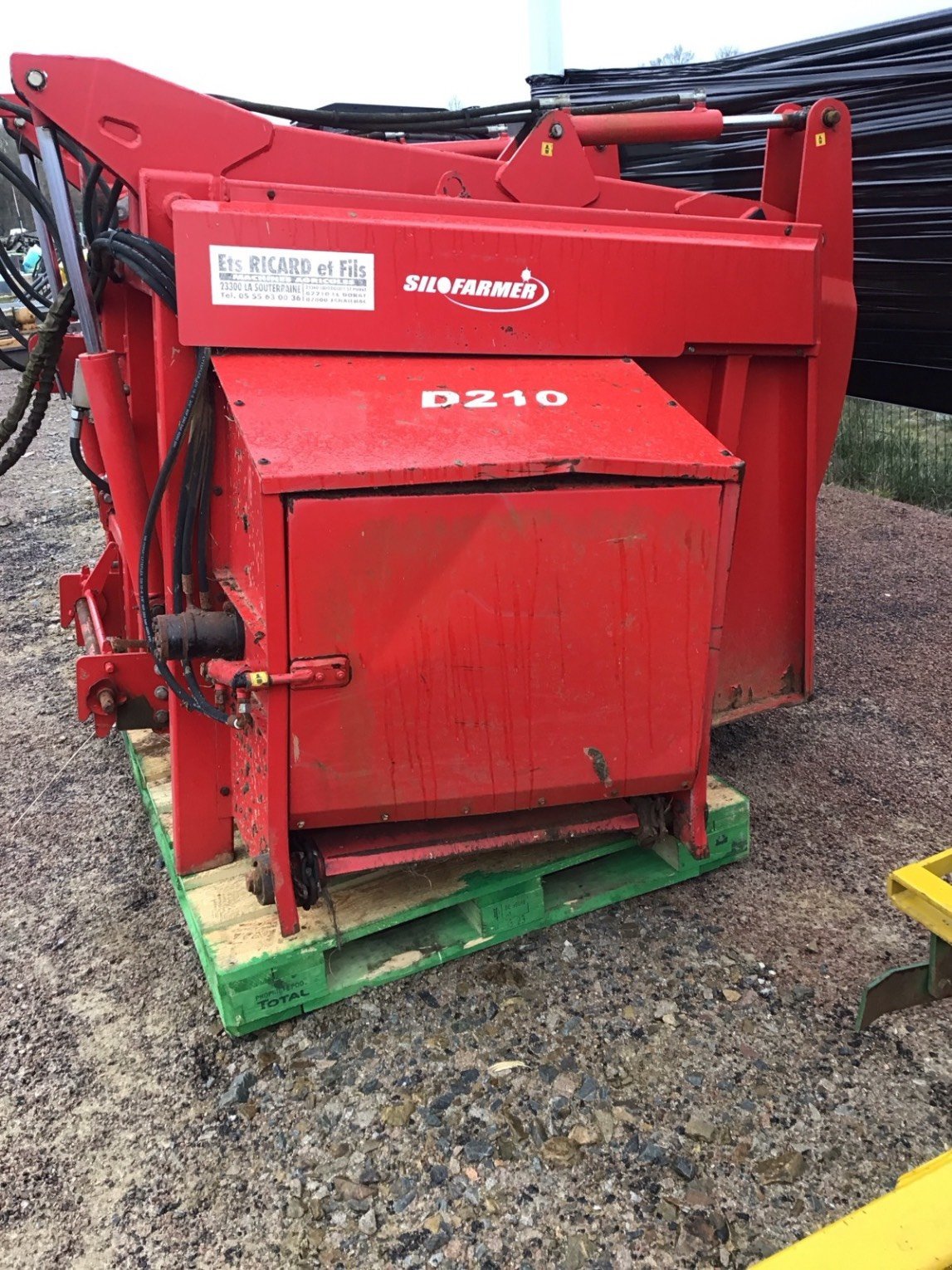 Futtermischwagen typu Sonstige D210, Gebrauchtmaschine v LA SOUTERRAINE (Obrázek 2)
