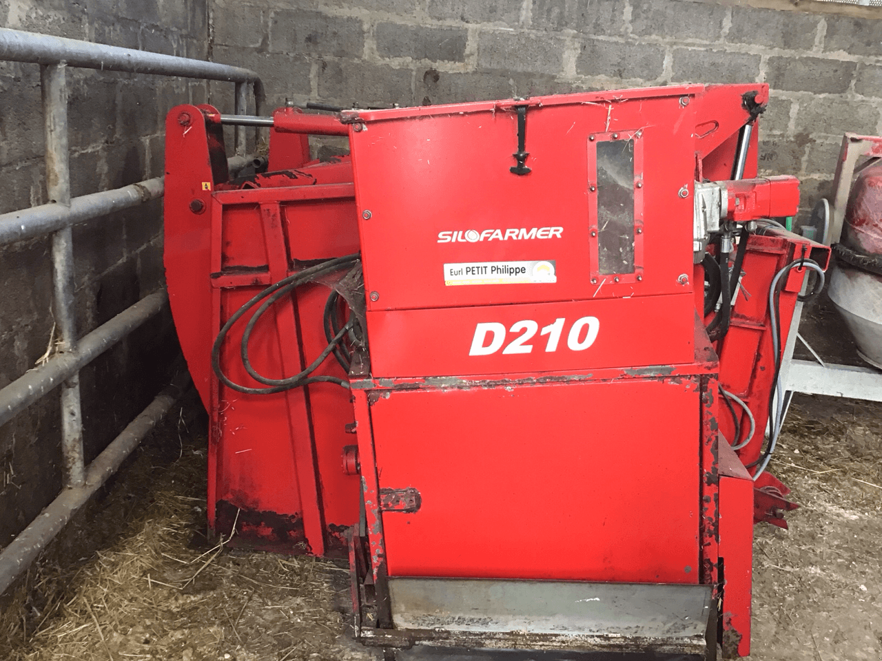 Futtermischwagen del tipo Sonstige D210, Gebrauchtmaschine In HERLIN LE SEC (Immagine 2)