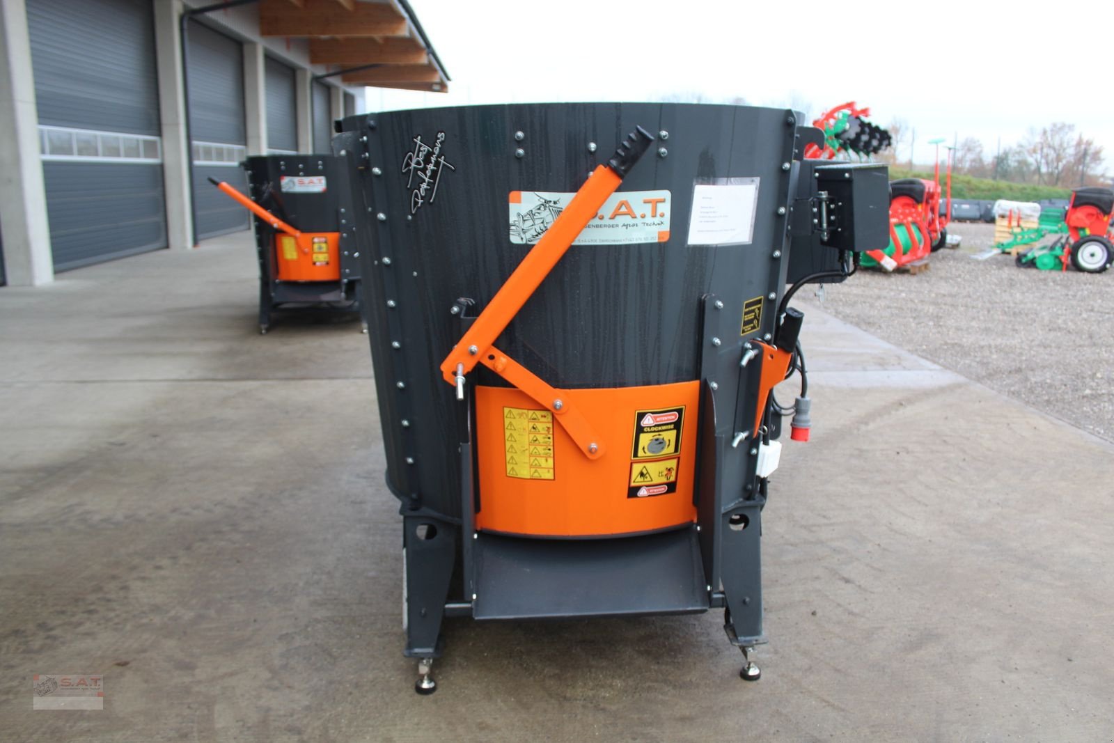 Futtermischwagen del tipo Sonstige Elektro-Doppelschneckenmischer 4m, Neumaschine In Eberschwang (Immagine 29)