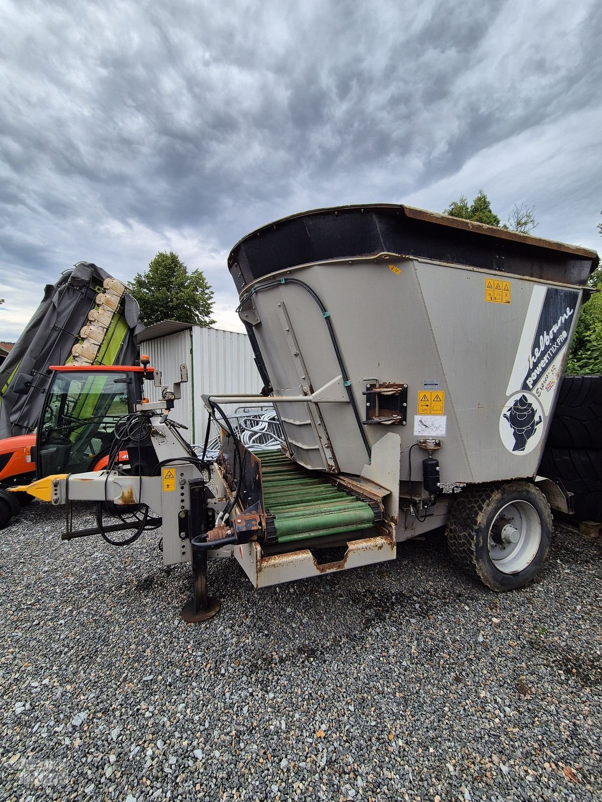 Futtermischwagen of the type Sonstige Express 13 PowerMix PRO, Gebrauchtmaschine in Auerbach (Picture 1)