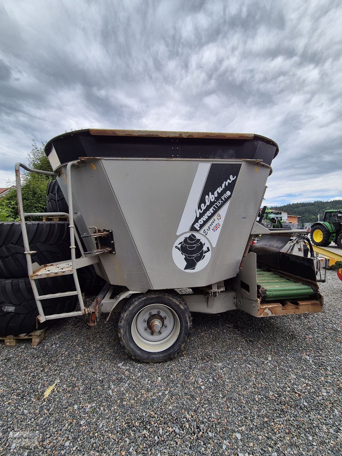 Futtermischwagen of the type Sonstige Express 13 PowerMix PRO, Gebrauchtmaschine in Auerbach (Picture 4)