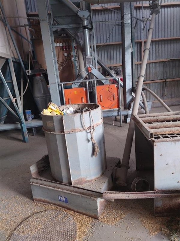 Futtermischwagen a típus Sonstige Fiskemelpåslag med omrører og fast snegl, Gebrauchtmaschine ekkor: Egtved (Kép 1)