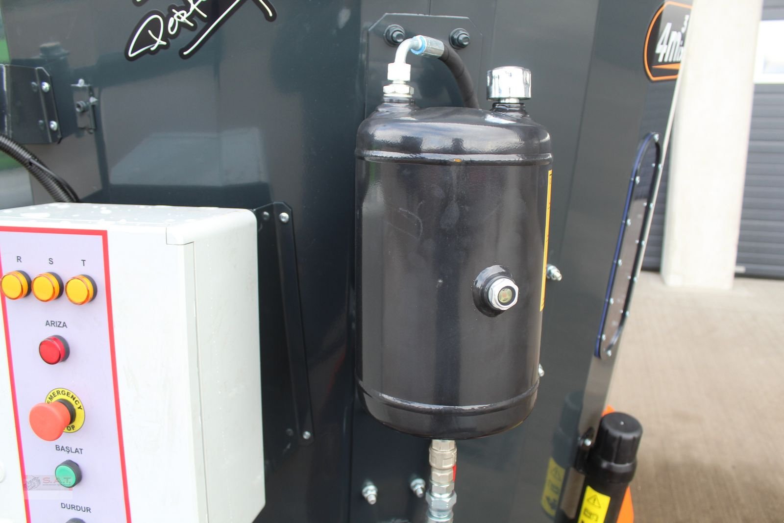 Futtermischwagen typu Sonstige Futtermischer-4,0m³-Elektromotor-Neumaschine, Neumaschine v Eberschwang (Obrázek 15)