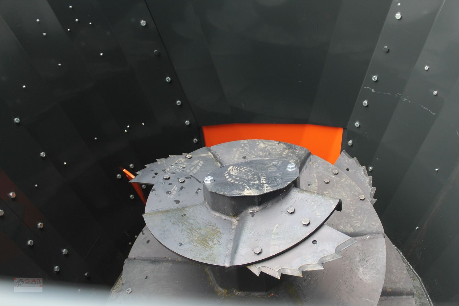 Futtermischwagen des Typs Sonstige Futtermischer-4,0m³-Elektromotor-Neumaschine, Neumaschine in Eberschwang (Bild 22)