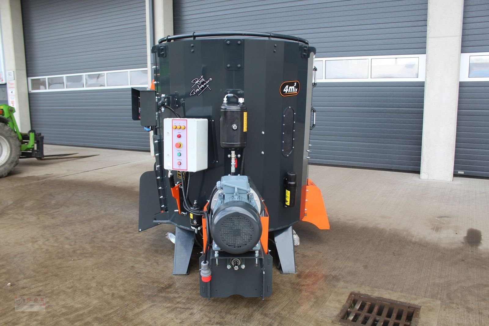 Futtermischwagen des Typs Sonstige Futtermischer-4,0m³-Elektromotor-Neumaschine, Neumaschine in Eberschwang (Bild 3)