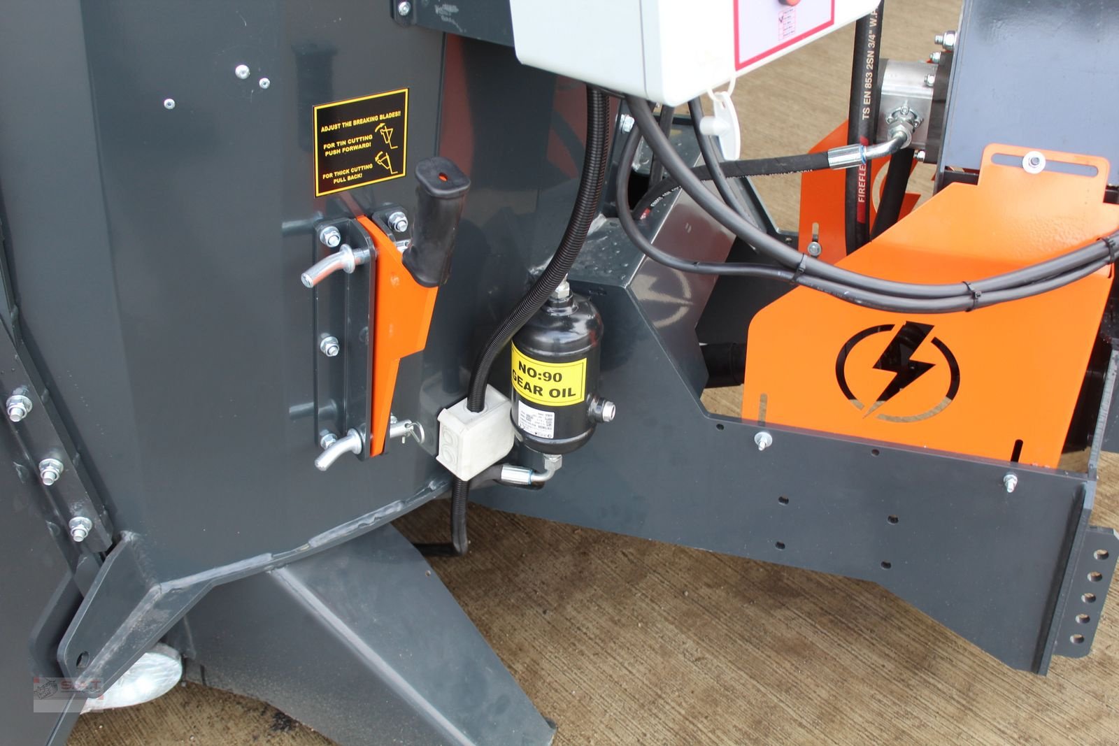 Futtermischwagen des Typs Sonstige Futtermischer-4,0m³-Elektromotor-Neumaschine, Neumaschine in Eberschwang (Bild 12)