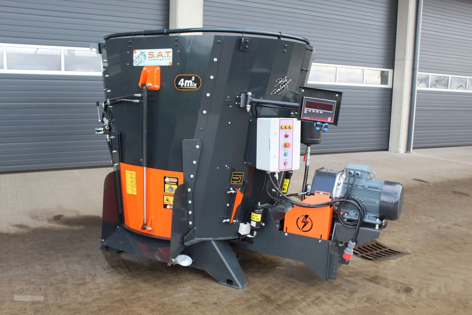 Futtermischwagen des Typs Sonstige Futtermischer-4,0m³-Elektromotor-Neumaschine, Neumaschine in Eberschwang (Bild 1)