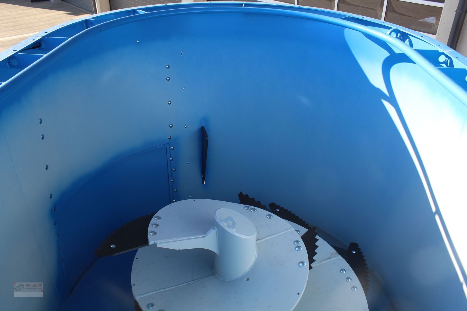 Futtermischwagen des Typs Sonstige Futtermischer FX 1000 HD, 10m³ Sonderpreis Lager, Neumaschine in Eberschwang (Bild 26)