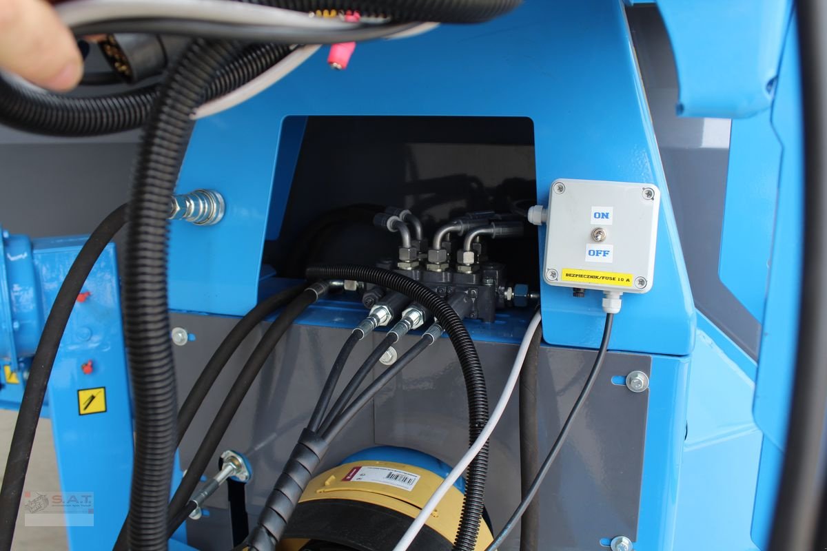 Futtermischwagen des Typs Sonstige Futtermischwagen FXX 1600 HD-Vollaussattung, Neumaschine in Eberschwang (Bild 21)