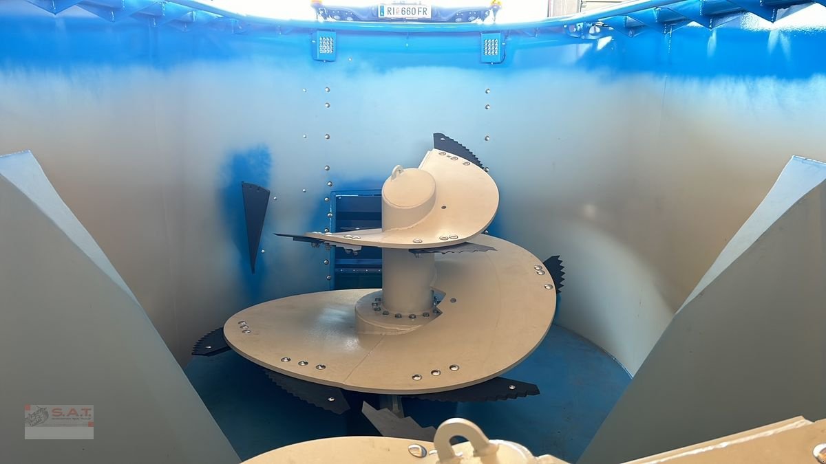 Futtermischwagen des Typs Sonstige Futtermischwagen FXX 1600 HD-Vollaussattung, Neumaschine in Eberschwang (Bild 2)