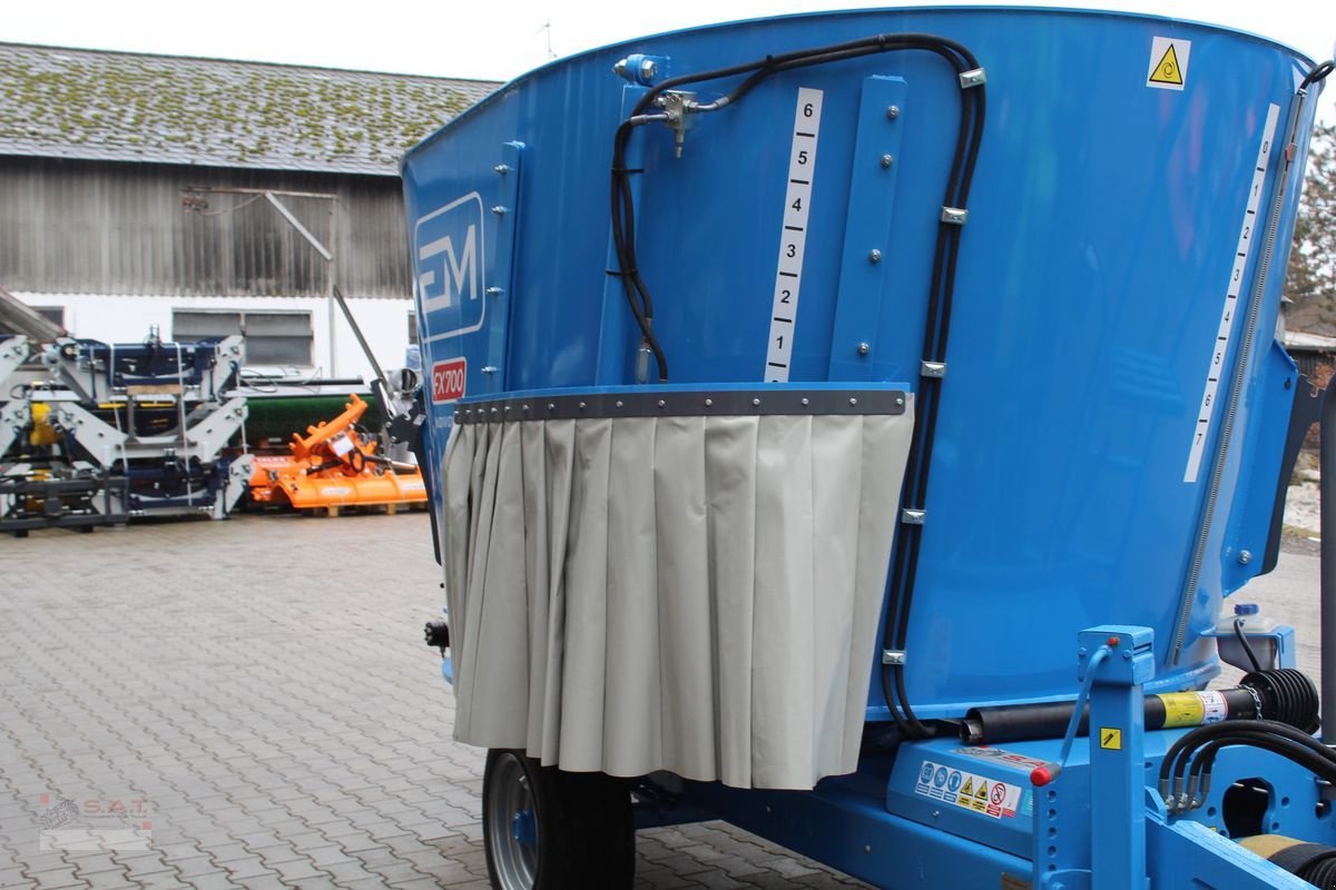 Futtermischwagen of the type Sonstige Futtermischwagen Rino FX 700-NEU, Neumaschine in Eberschwang (Picture 3)