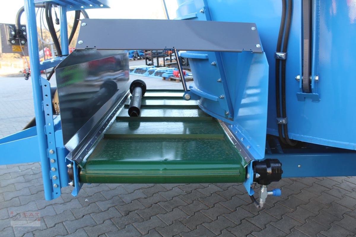 Futtermischwagen des Typs Sonstige Futtermischwagen Rino FX 900 Compact, Neumaschine in Eberschwang (Bild 7)