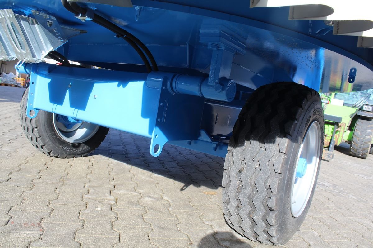 Futtermischwagen des Typs Sonstige Futtermischwagen Rino FX 900 Compact, Neumaschine in Eberschwang (Bild 15)