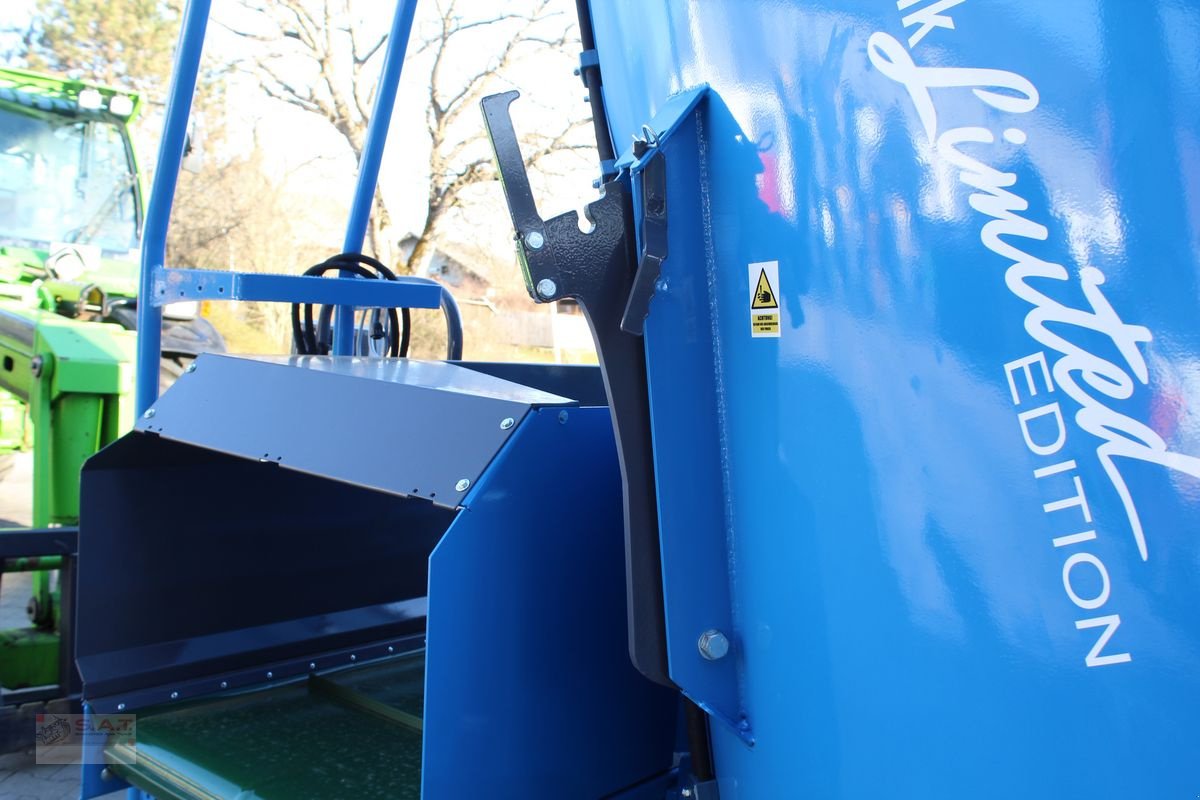 Futtermischwagen des Typs Sonstige Futtermischwagen Rino FX 900 Compact, Neumaschine in Eberschwang (Bild 10)