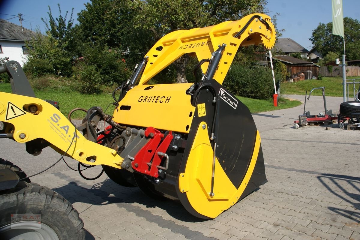 Futtermischwagen of the type Sonstige Futterverteilmischschaufel FMGT -2200, Neumaschine in Eberschwang (Picture 2)