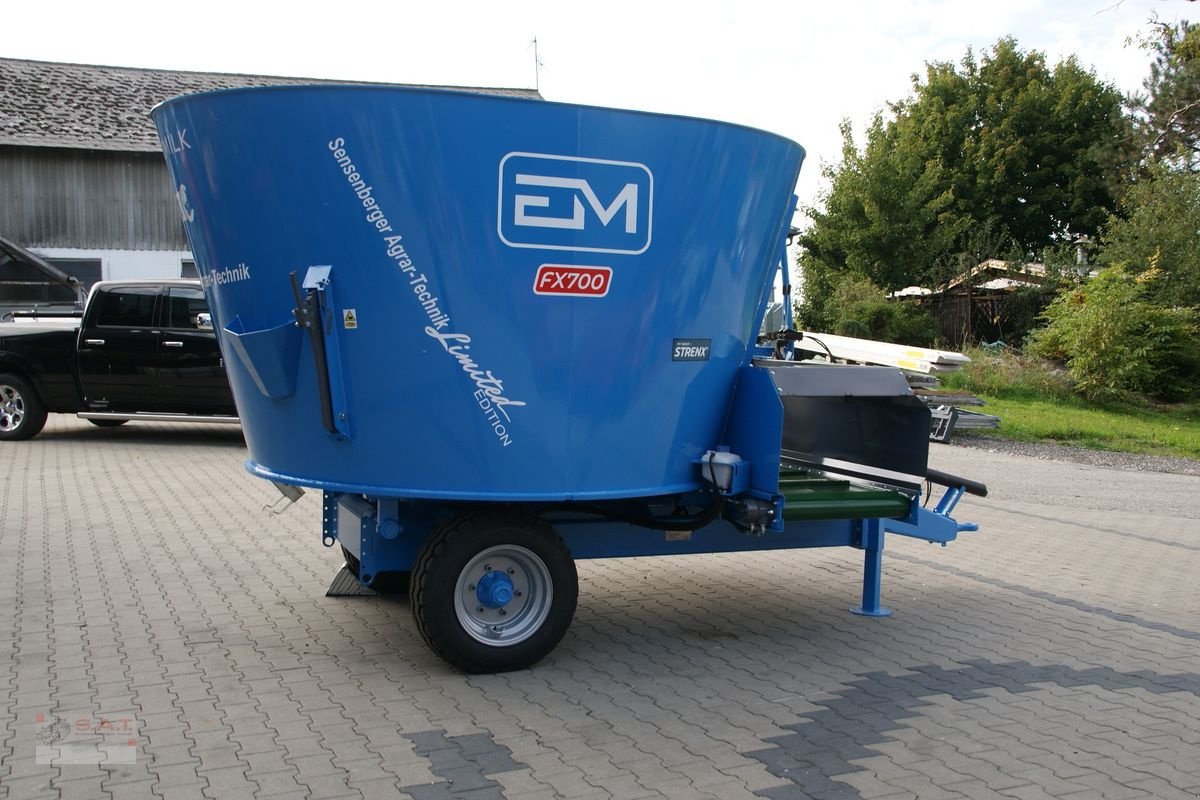 Futtermischwagen des Typs Sonstige FX 700-Futtermischwagen-NEU-6 Wochen LZ, Neumaschine in Eberschwang (Bild 2)