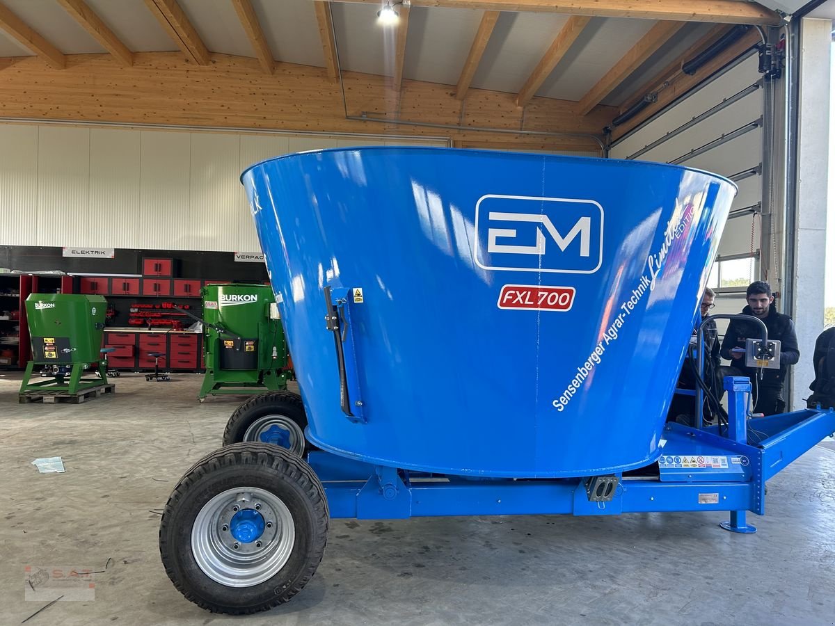 Futtermischwagen del tipo Sonstige FXL 700-2,32 m breit-2,18m hoch, Neumaschine In Eberschwang (Immagine 9)