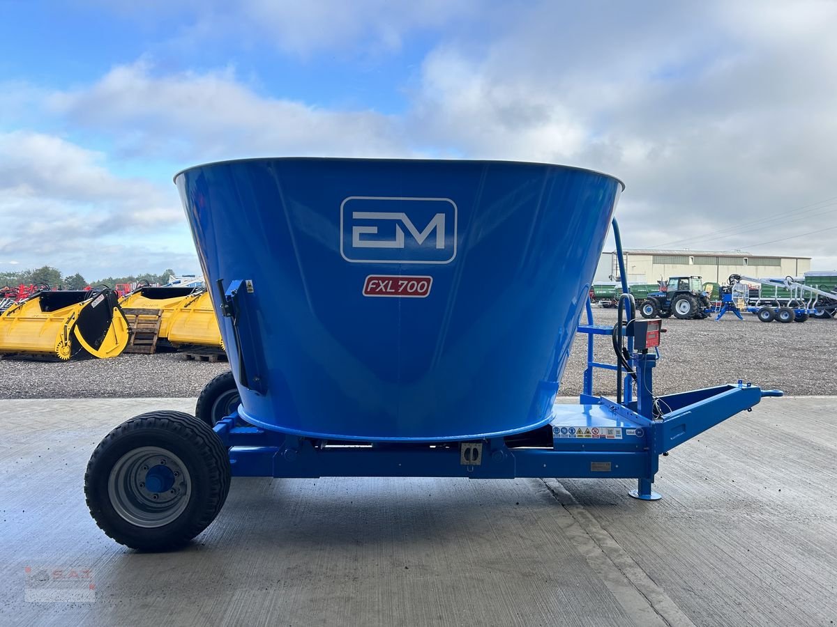 Futtermischwagen del tipo Sonstige FXL 700-2,32 m breit-2,18m hoch, Neumaschine In Eberschwang (Immagine 5)