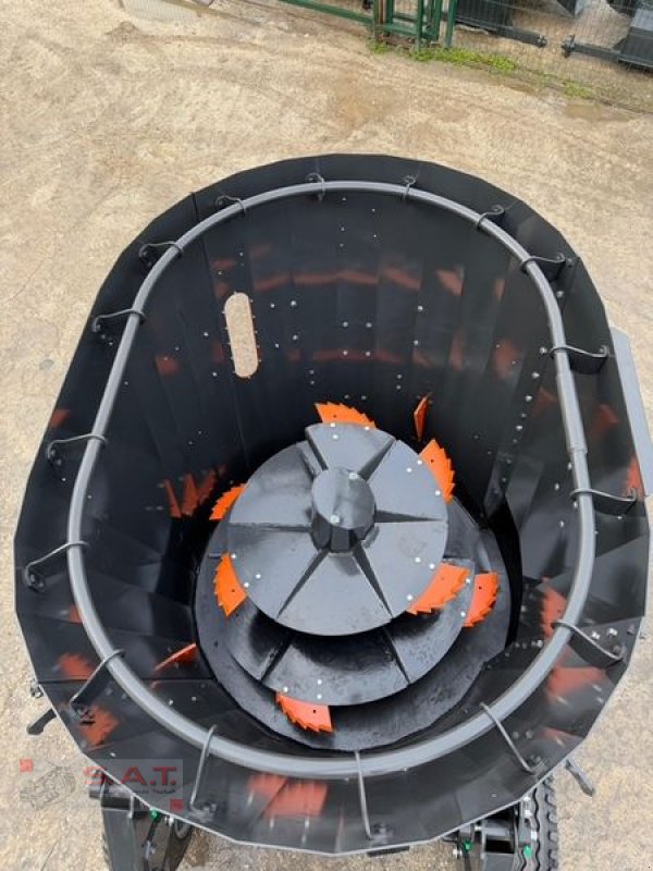 Futtermischwagen typu Sonstige Hybrid Mischer Burkon Line 4.0-Elektro-Traktor, Neumaschine v Eberschwang (Obrázek 12)