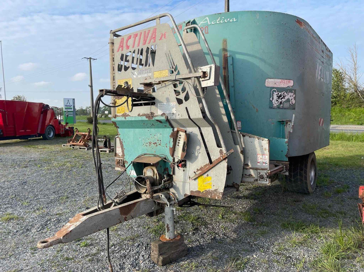 Futtermischwagen Türe ait Sonstige Mélangeuse ACTIVA 20m3 Jeulin, Gebrauchtmaschine içinde SAINT CLAIR SUR ELLE (resim 2)