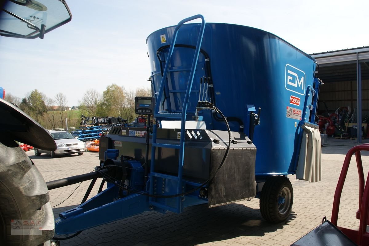 Futtermischwagen des Typs Sonstige Rino FX 900-NEU, Neumaschine in Eberschwang (Bild 16)