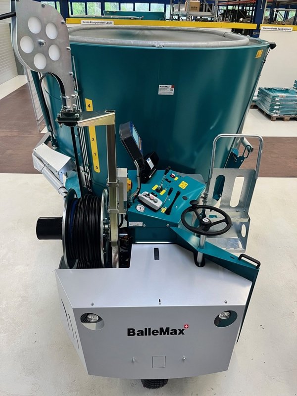 Futtermischwagen des Typs Sonstige SD900E, Neumaschine in Wittenbach (Bild 3)