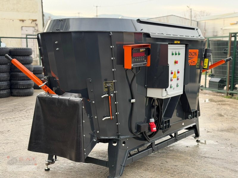 Futtermischwagen tipa Sonstige Static-Elektro-4-Doppelschneckenmischer, Neumaschine u Eberschwang