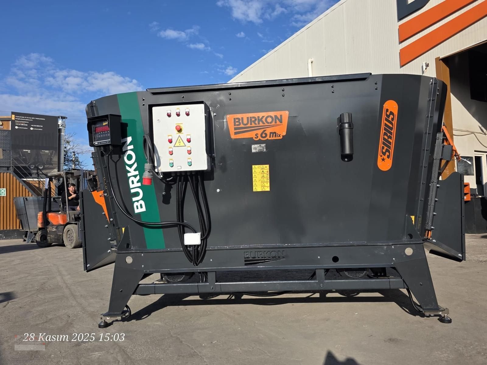 Futtermischwagen a típus Sonstige Static-Elektro 6-Doppelschneckenmischer, Neumaschine ekkor: Eberschwang (Kép 1)