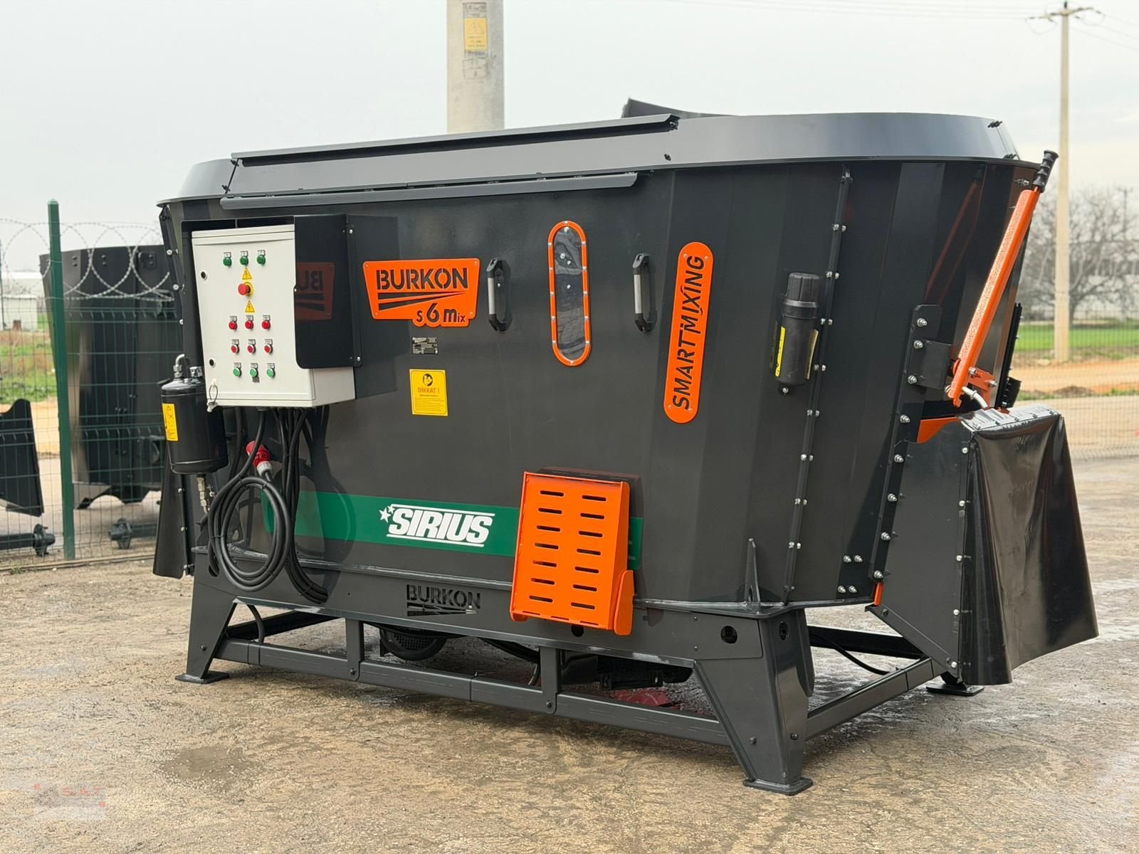 Futtermischwagen του τύπου Sonstige Stationär-Elektromischer Sirius Static 6, Neumaschine σε Eberschwang (Φωτογραφία 2)