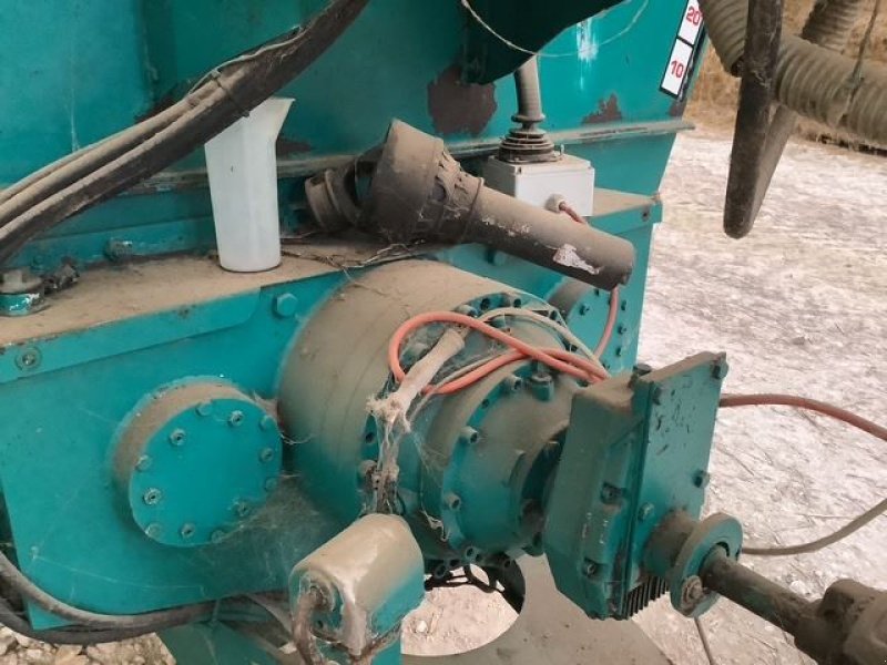 Futtermischwagen typu Sonstige TAURUS, Gebrauchtmaschine v les hayons (Obrázek 5)