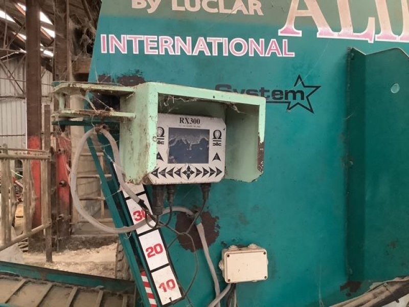 Futtermischwagen typu Sonstige TAURUS, Gebrauchtmaschine v les hayons (Obrázek 9)