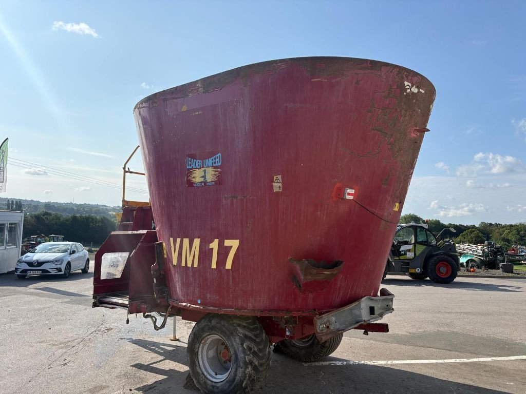 Futtermischwagen des Typs Sonstige VM17, Gebrauchtmaschine in SALEUX (Bild 5)