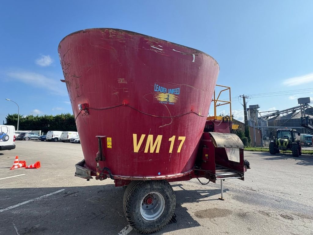 Futtermischwagen des Typs Sonstige VM17, Gebrauchtmaschine in SALEUX (Bild 8)