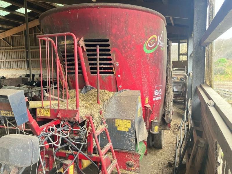 Futtermischwagen Türe ait Sonstige VMIX 12 LS, Gebrauchtmaschine içinde BRAY en Val (resim 2)