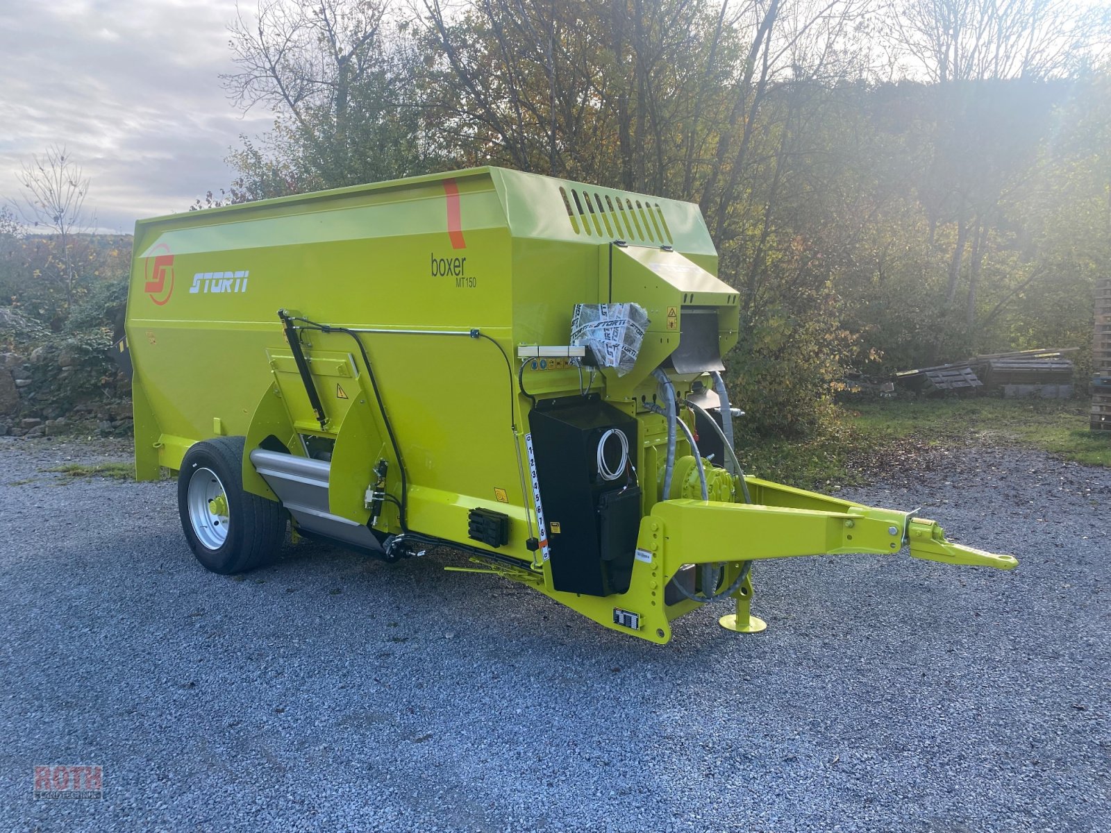 Futtermischwagen of the type Storti Boxer MT 150, Neumaschine in Untermünkheim (Picture 2)