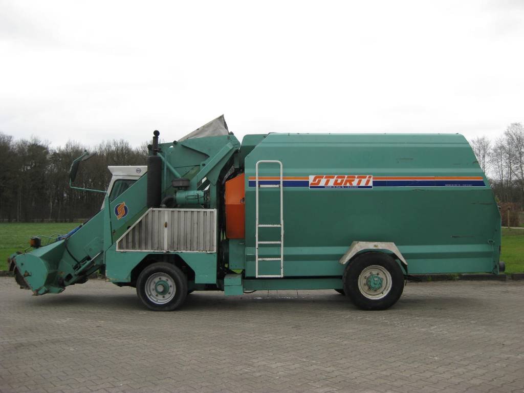 Futtermischwagen des Typs Storti Bulldog, Gebrauchtmaschine in Stegeren (Bild 2)
