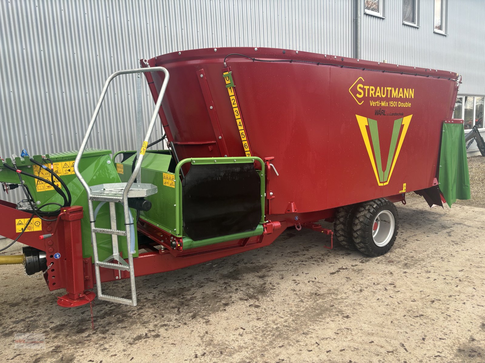 Futtermischwagen del tipo Strautmann Vert-Mix 1501 Double, Neumaschine In Mitterscheyern (Immagine 1)