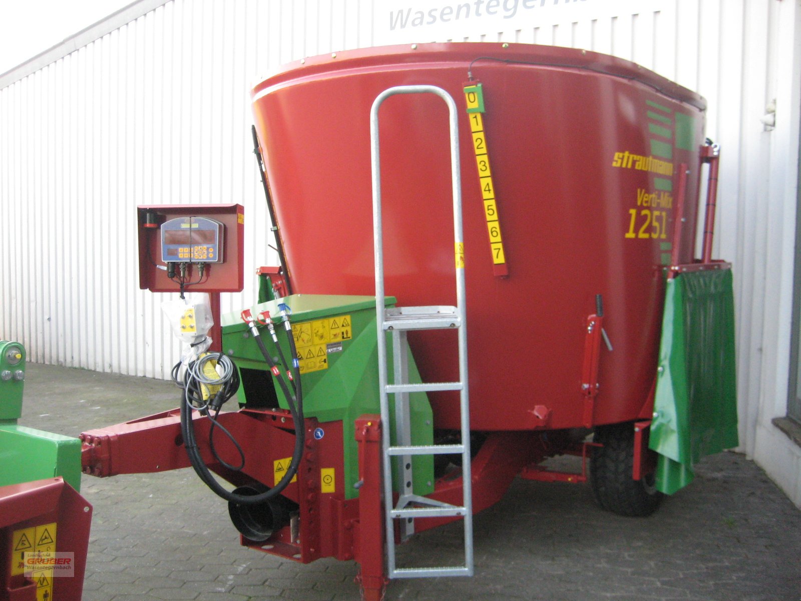 Futtermischwagen des Typs Strautmann Verti-Mix 1251 - Sofort verfügbar!, Neumaschine in Dorfen (Bild 1)