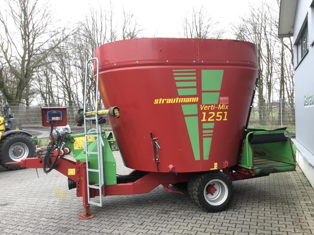 Futtermischwagen des Typs Strautmann VERTI-MIX 1251, Gebrauchtmaschine in Neuenkirchen-Vörden (Bild 2)