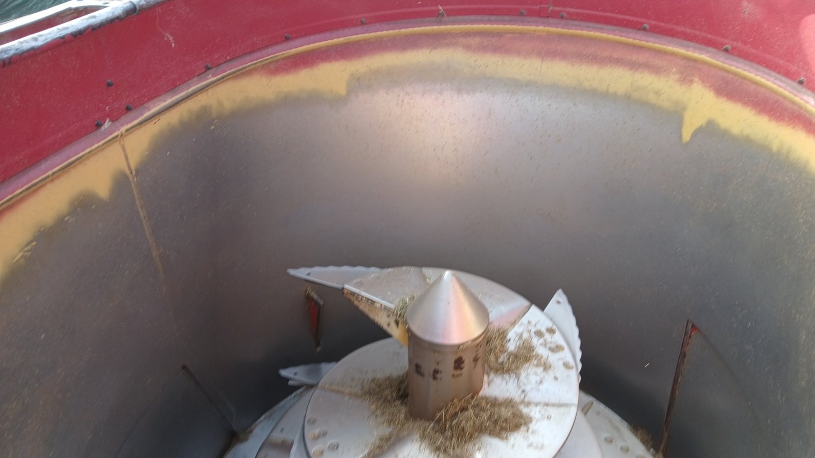 Futtermischwagen du type Strautmann Verti-Mix 1251, Gebrauchtmaschine en Antdorf  (Photo 3)