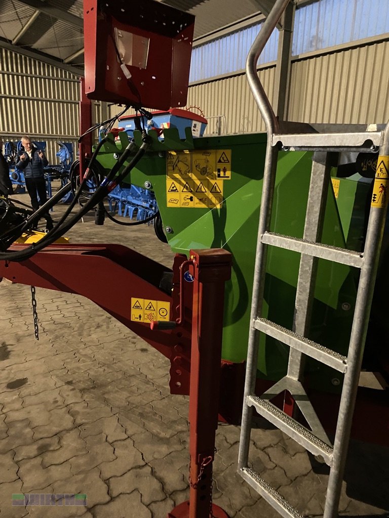 Futtermischwagen des Typs Strautmann Verti-Mix 1800 Double, Abverkauf mit Sondernachlass 3000 €, Neumaschine in Buchdorf (Bild 5)